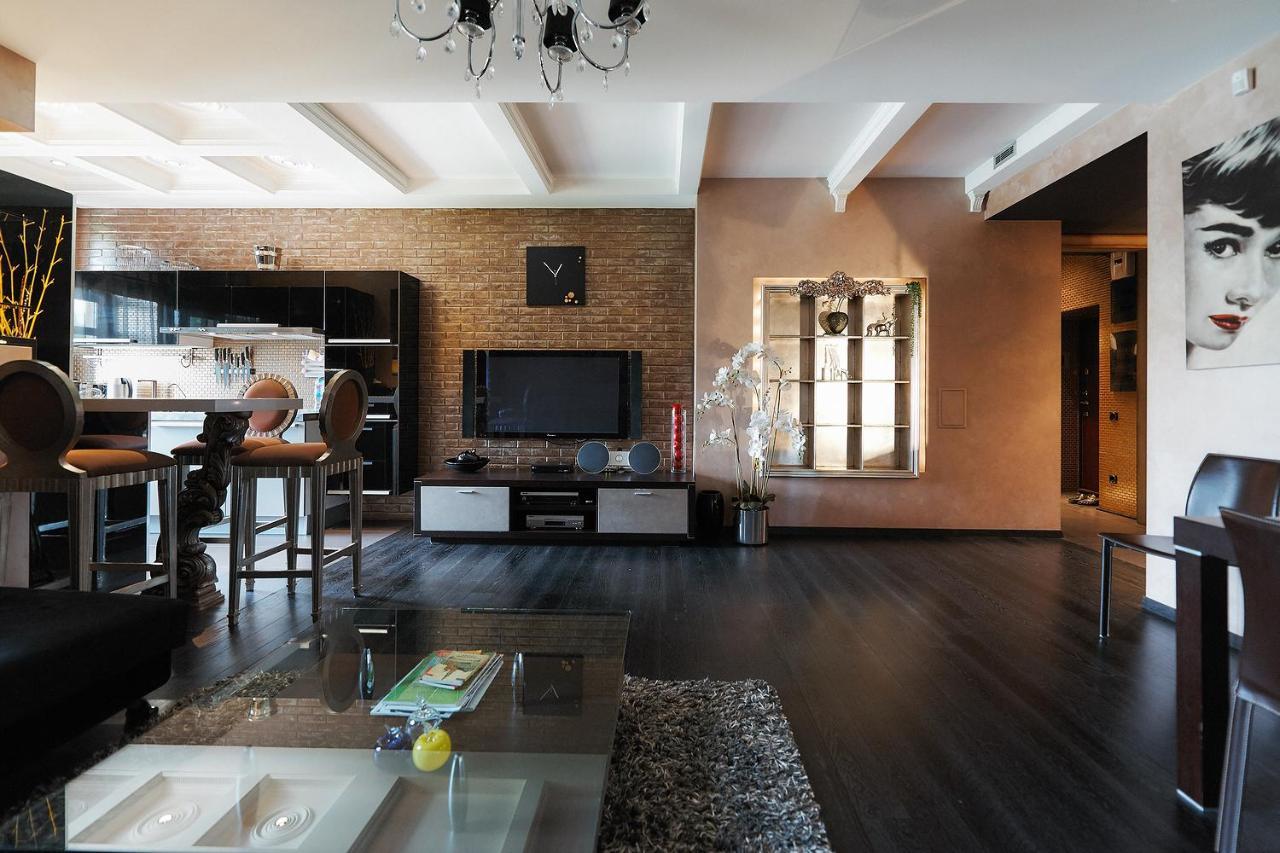 So Fashionable Apartment In The Heart Of 민스크 외부 사진
