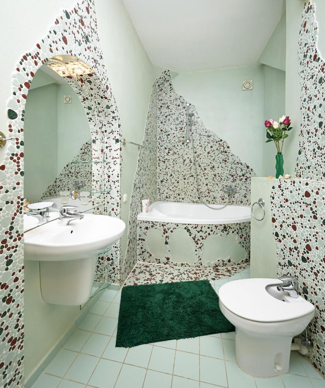 So Fashionable Apartment In The Heart Of 민스크 외부 사진