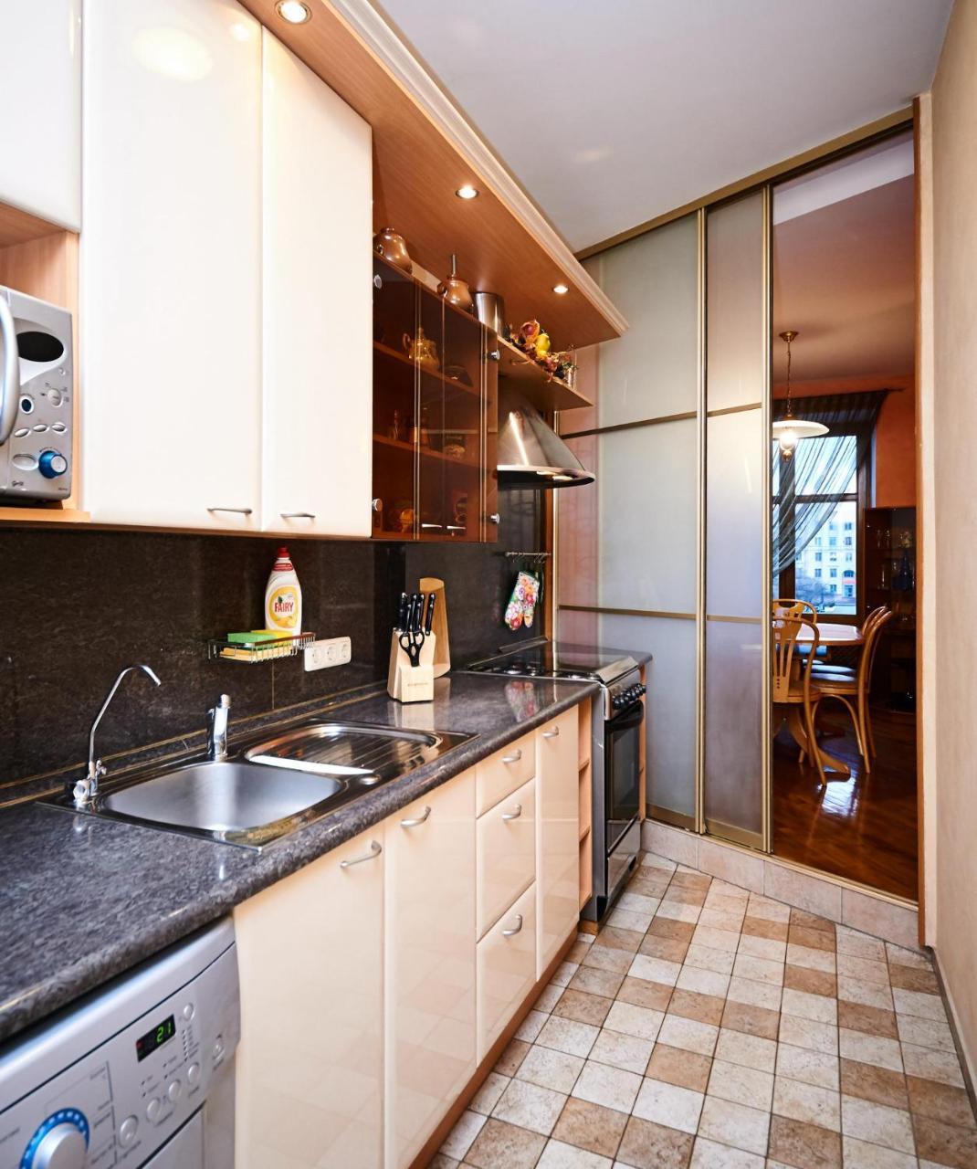 So Fashionable Apartment In The Heart Of 민스크 외부 사진